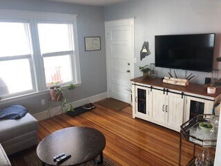 Photo - 28 Eden St Unit 1