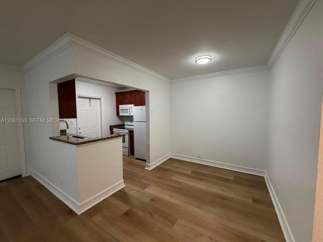 Photo - 1400 NE 56th St Unit 106