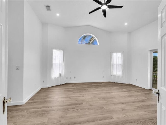 Photo - 2928 SE Bella Rd