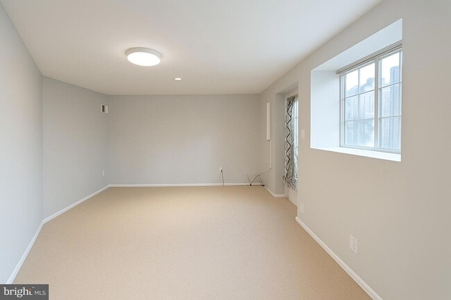 Photo - 5314 Larochelle Dr