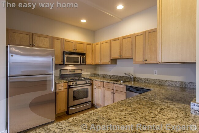 Building Photo - 110 Second St Unit #PH12 Rental