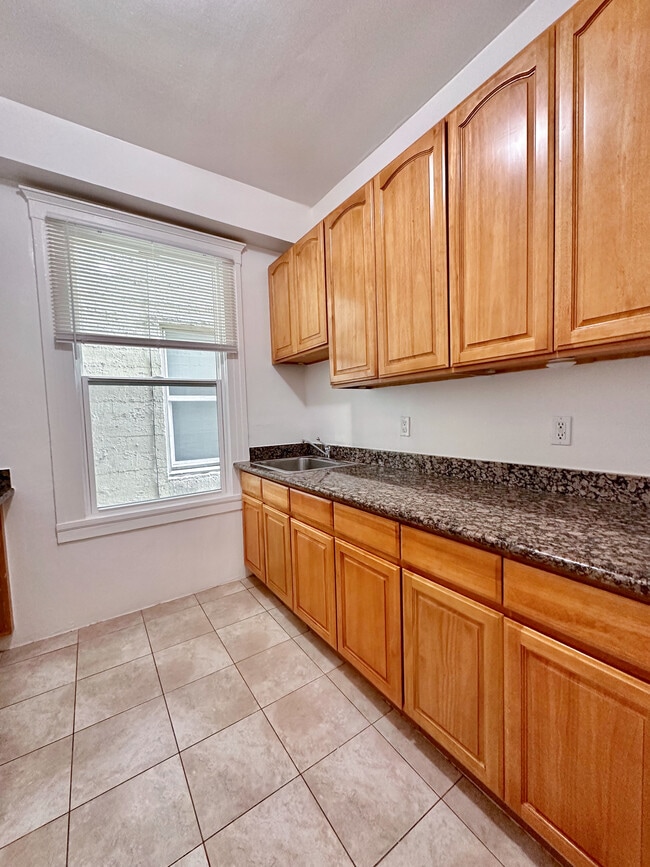 Larkin Street Apartments