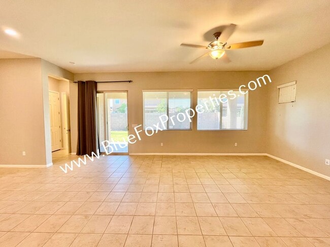 Photo - 11067 W Fountain View Dr