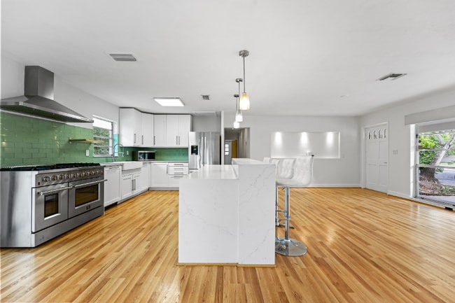 Photo - 3355 SW 22nd St