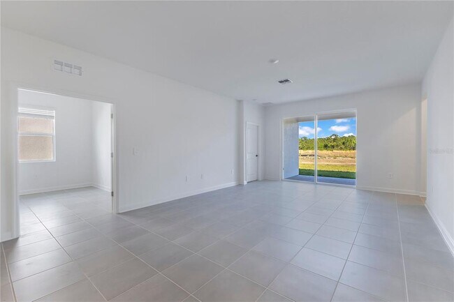 Photo - 3257 Addison Blvd