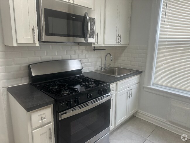 Building Photo - 93 Fairview Ave Unit D6 Rental
