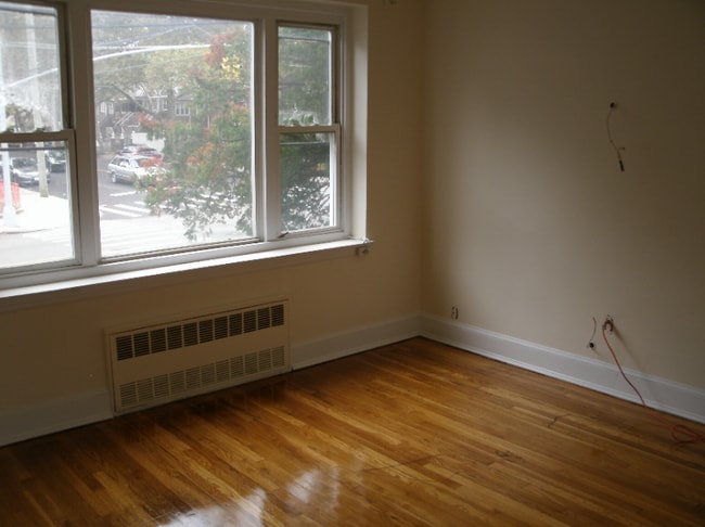 Photo - 5301 Glenwood Rd Unidad 1