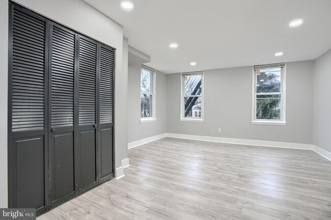 Photo - 3807 Fleetwood Ave Unidad 2