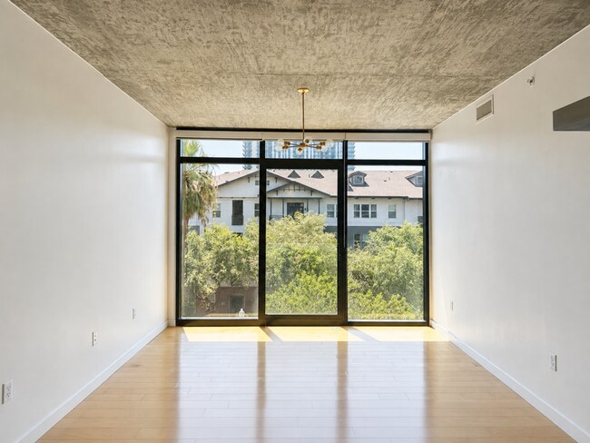 100 W Portland St Unit 406