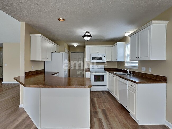 Photo - 1612 E Blairmont Dr