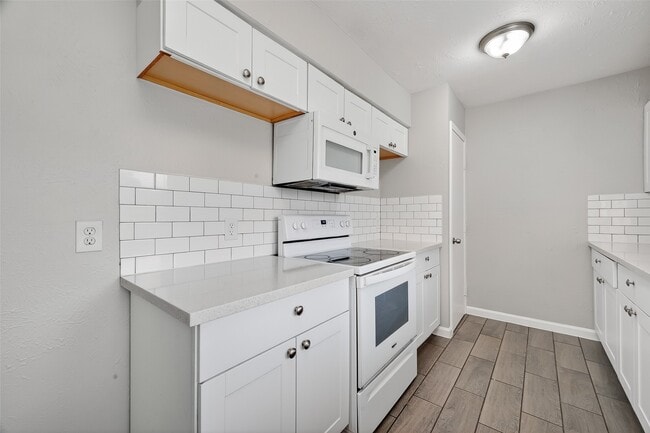 Photo - 14034 Lourdes Dr