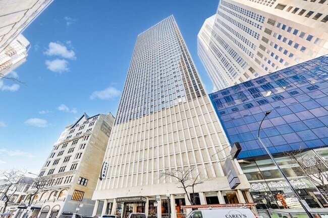 Building Photo - 100 E Walton St