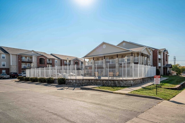 Battlefield Park Apartments - Battlefield Park Apartments