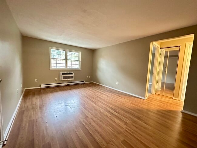 Photo - 7 Maple Crest Cir Unidad E