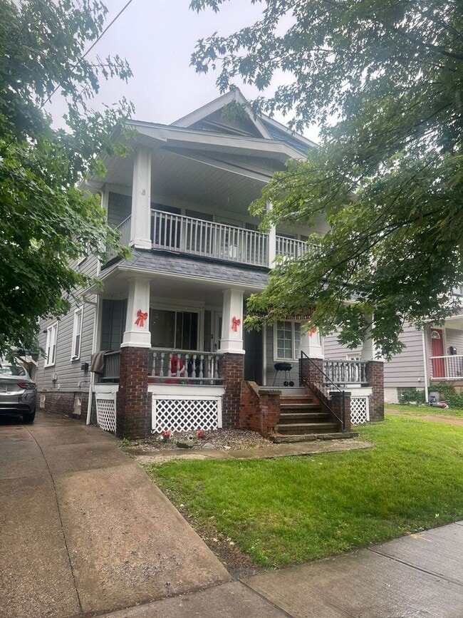 Building Photo - 2305 Tate Ave Unit Up Rental
