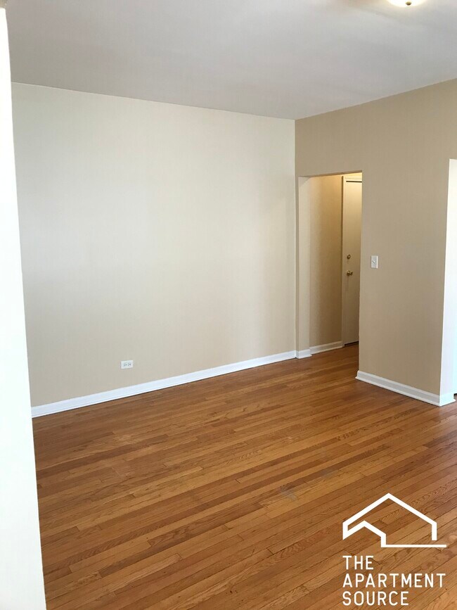 Photo - 7722 N Marshfield Ave Unidad 2B