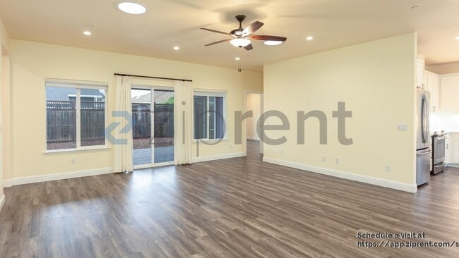 Photo - 1313 Crestview Ct