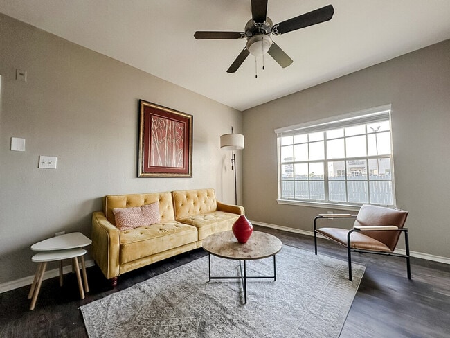Building Photo - 6225 Saratoga Blvd Rental