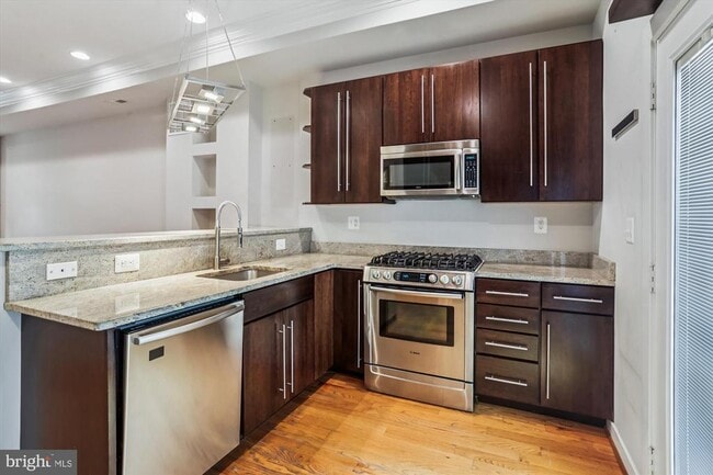 Photo - 1113 Independence Ave SE