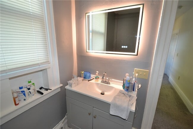 Photo - 505 E Main St