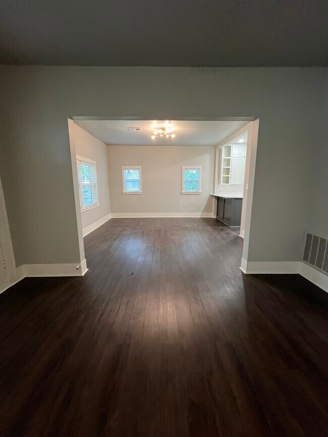 Photo - 1620 N Marion Ave