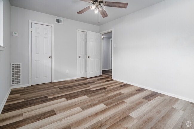 2BR, 1BA - 750SF - Bedroom 2 - Riviera Apartments
