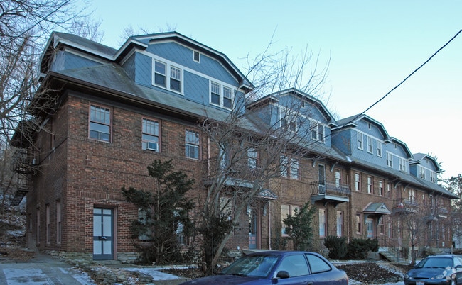 Building Photo - CLEMMER Rental