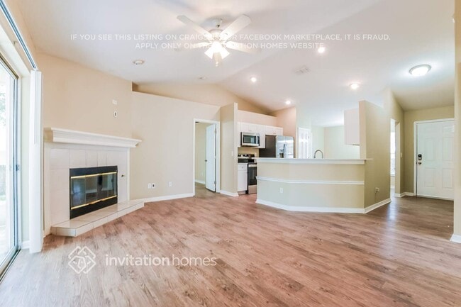 635 Park Valley Cir