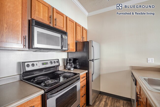 Photo - 1406 Western Ave Unidad SI FL6-ID200