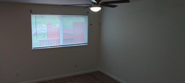 Livingroom - 178 North 12th Street Unit 178