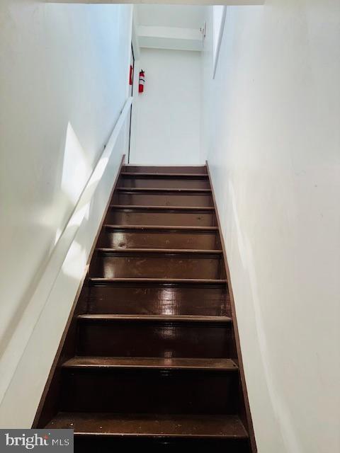 Photo - 240 W Glenwood Ave