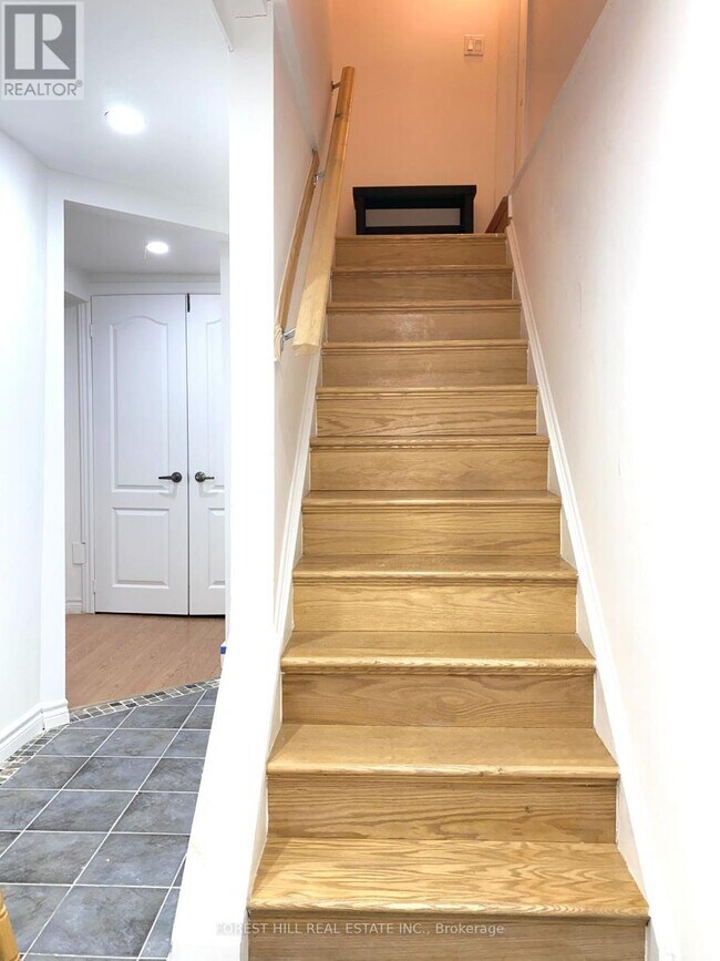 Photo - 120 Greenbelt Crescent