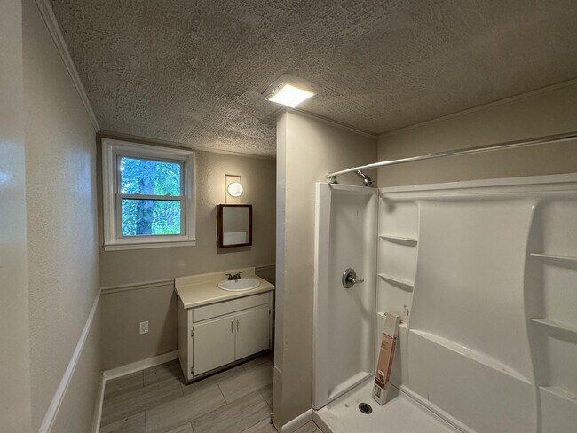 Photo - 1202 Church St NW