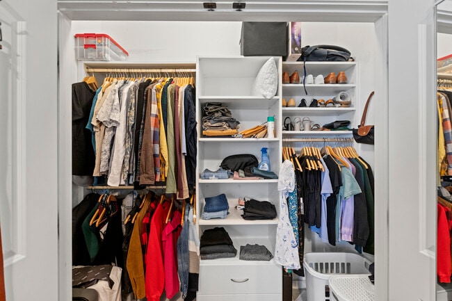 Photo - 5219 Winthrop,-2N Unit 2N