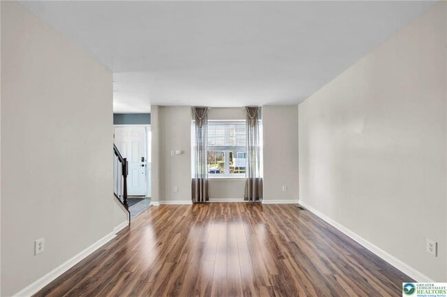 Photo - 5985 Saratoga Ln