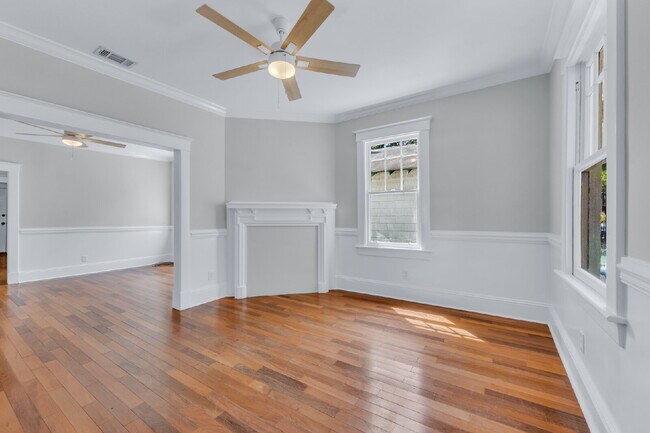 Photo - Cozy craftsman bungalow on Seiler Ave