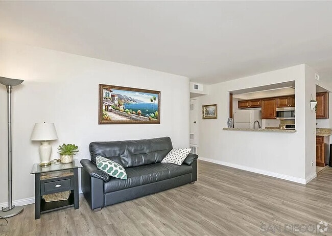 Building Photo - 9336 Twin Trails Dr Unit 101 Rental