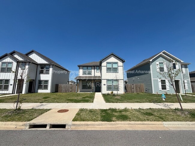 Building Photo - 4802 W Planetree St