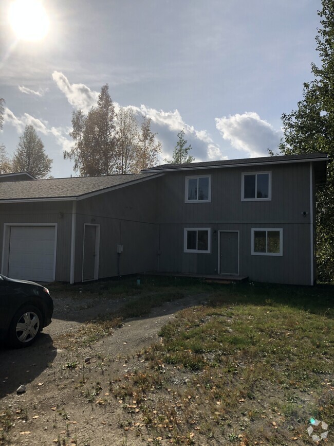 Building Photo - 1670 N Basie Point Cir Unit 2 Rental