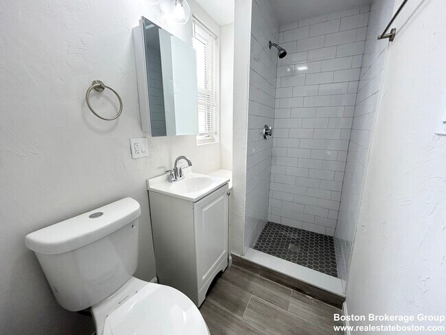 Photo - 158 Cottage St Unidad #1