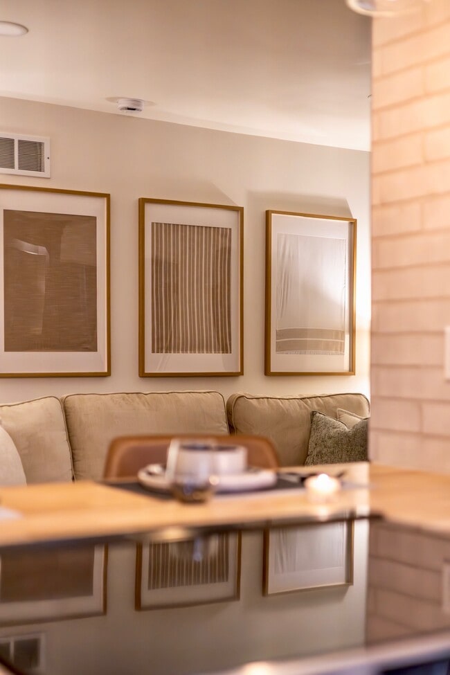 Photo - 5270 N 57th St