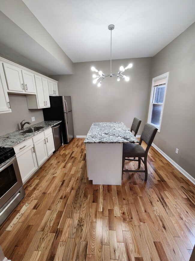 Photo - 115 W 2nd Ave