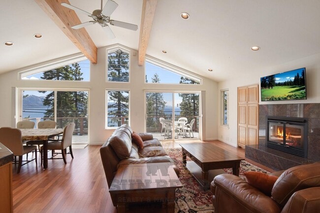 Photo - Beautiful Home with Lakeview in a Gated Community! - Just reduced!!