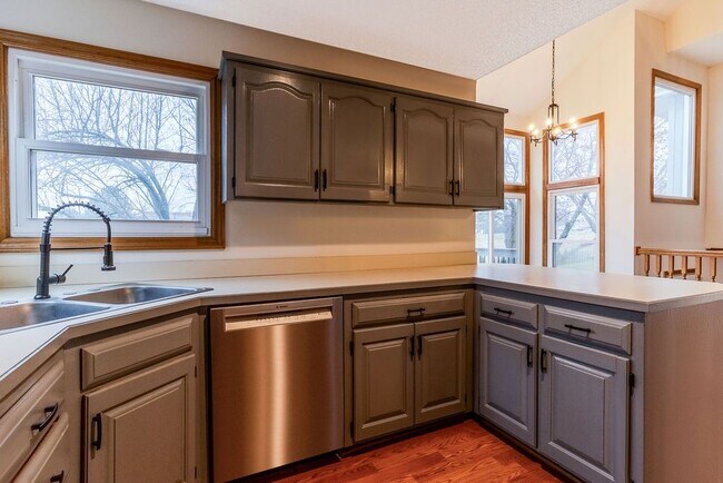 Photo - 8403 W 150th St