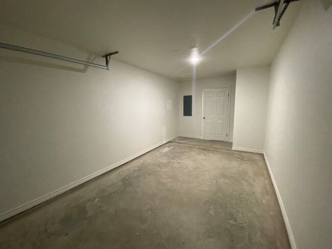 Building Photo - 2302 Zanoletti Ct Unit A-SHOWABLE