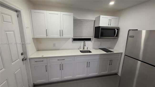 Photo - 1212 E River Dr Unit 2