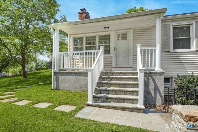 3 Wild Rose Rd