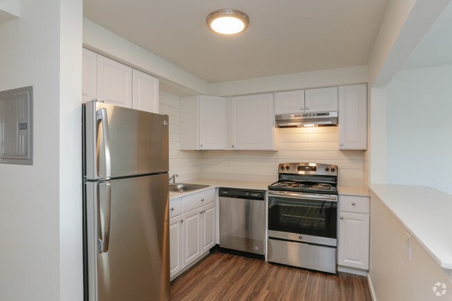 1BR, 1BA