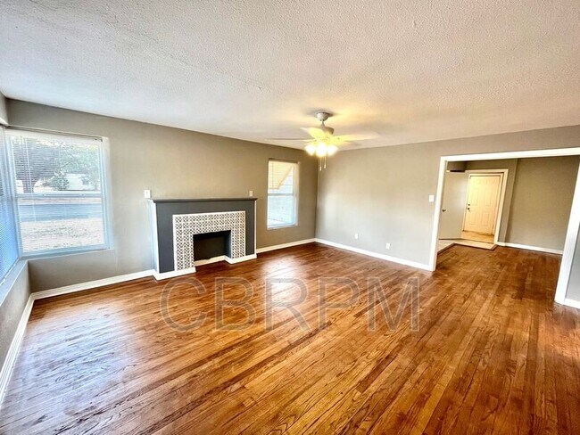 Photo - 3320 27th St