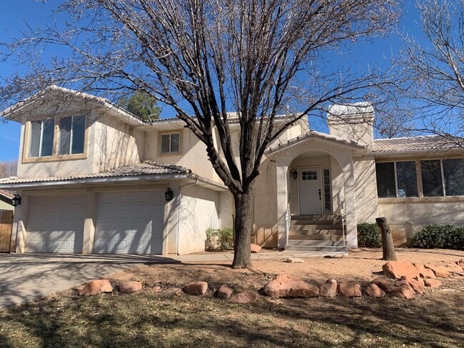 Building Photo - 4 Bedroom Home In Bloomington With RV Parking